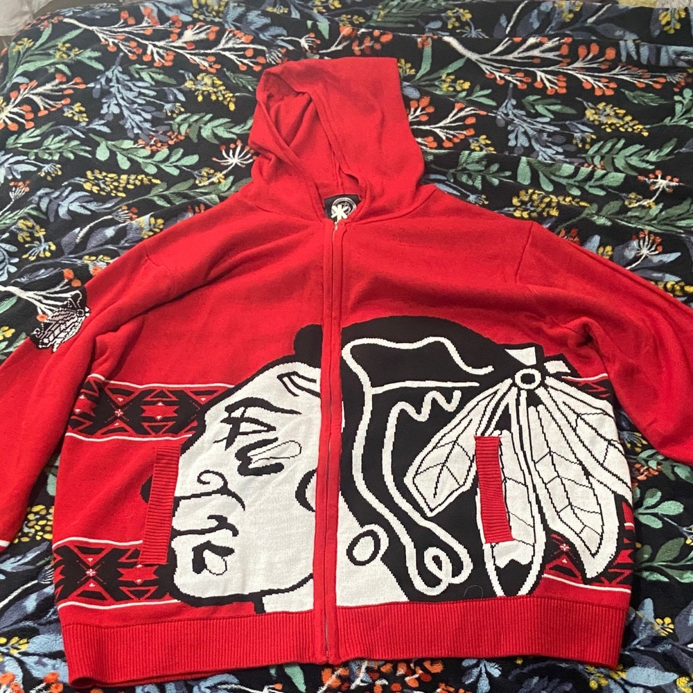 RARE NHL Chicago Blackhawks Red and Black Hooded Sweater Jacket